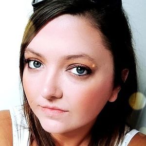 Meet your Posher, Kelli